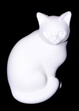 white cat statue